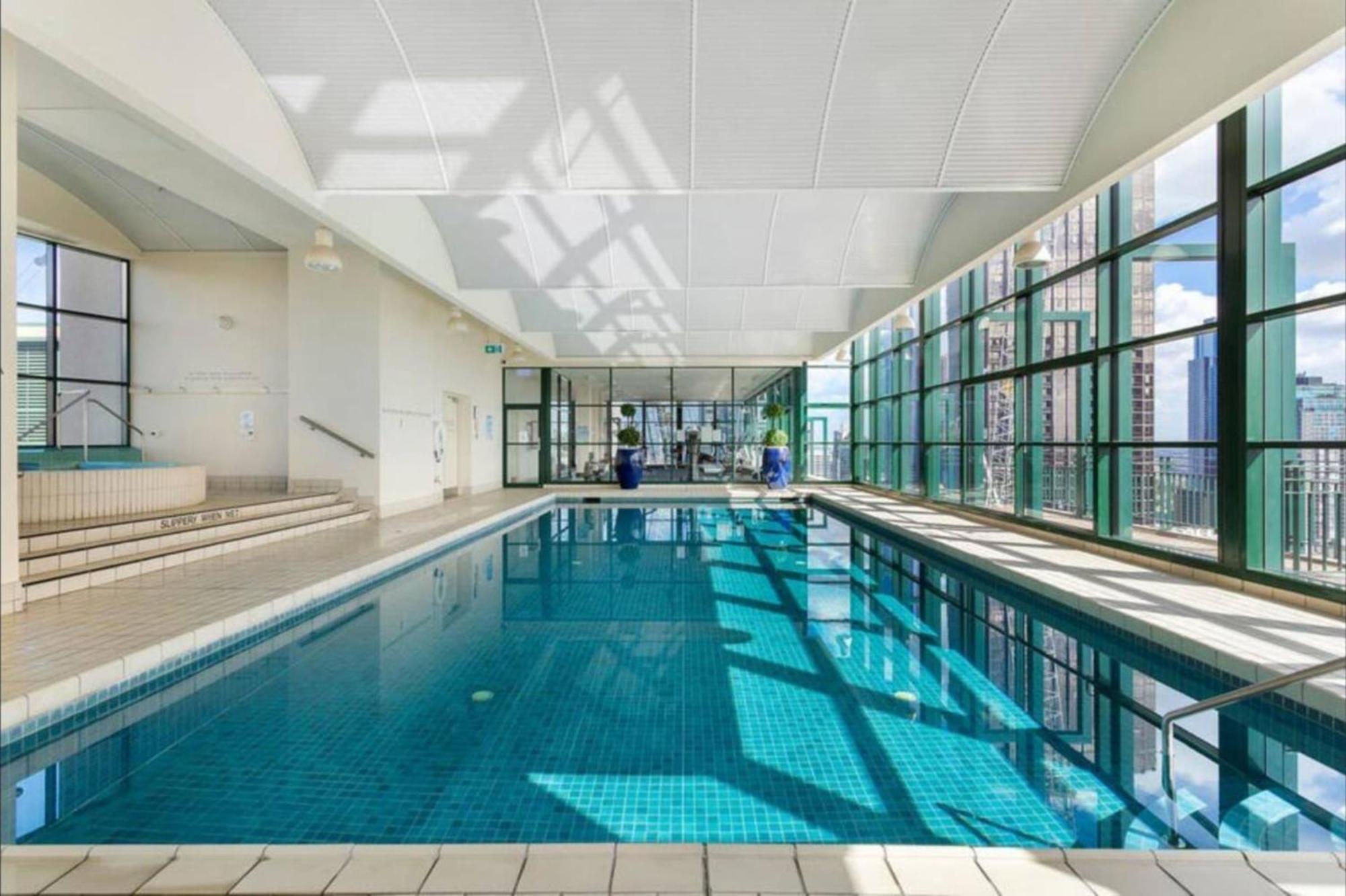 Spacious 3-Bed Unit In Melbourne Cbd W Pool & Gym Eksteriør bilde
