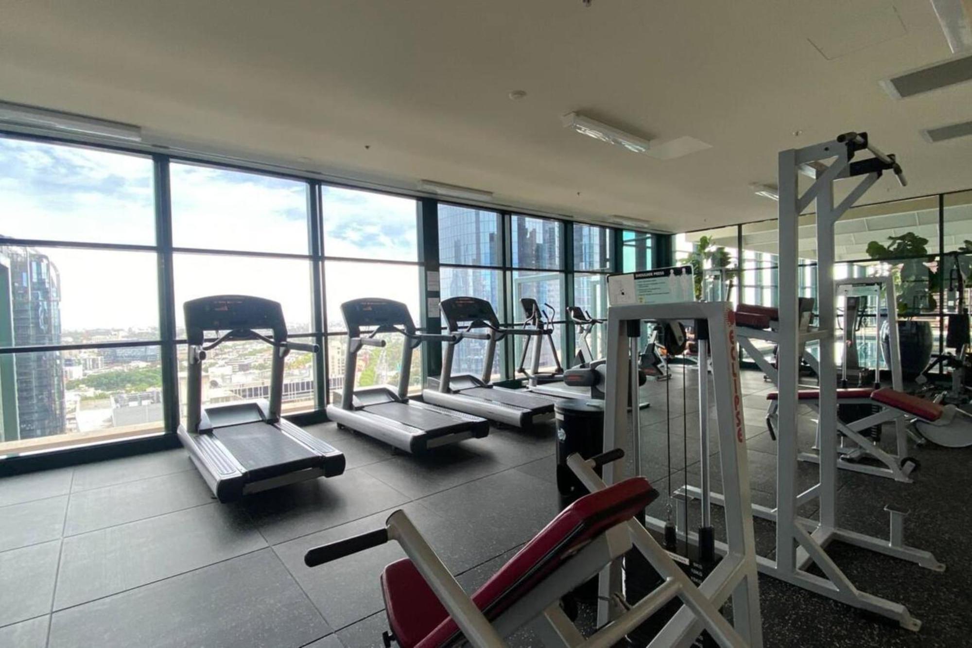 Spacious 3-Bed Unit In Melbourne Cbd W Pool & Gym Eksteriør bilde
