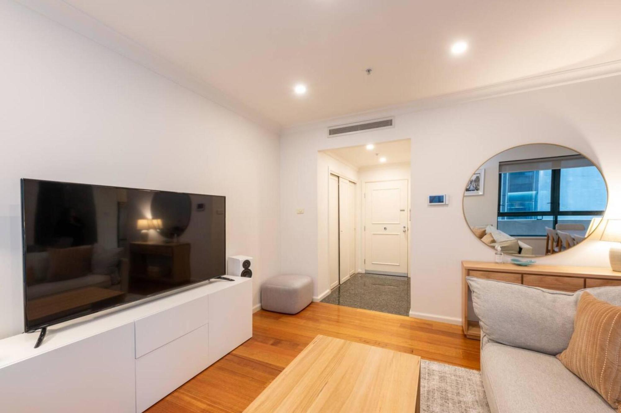 Spacious 3-Bed Unit In Melbourne Cbd W Pool & Gym Eksteriør bilde