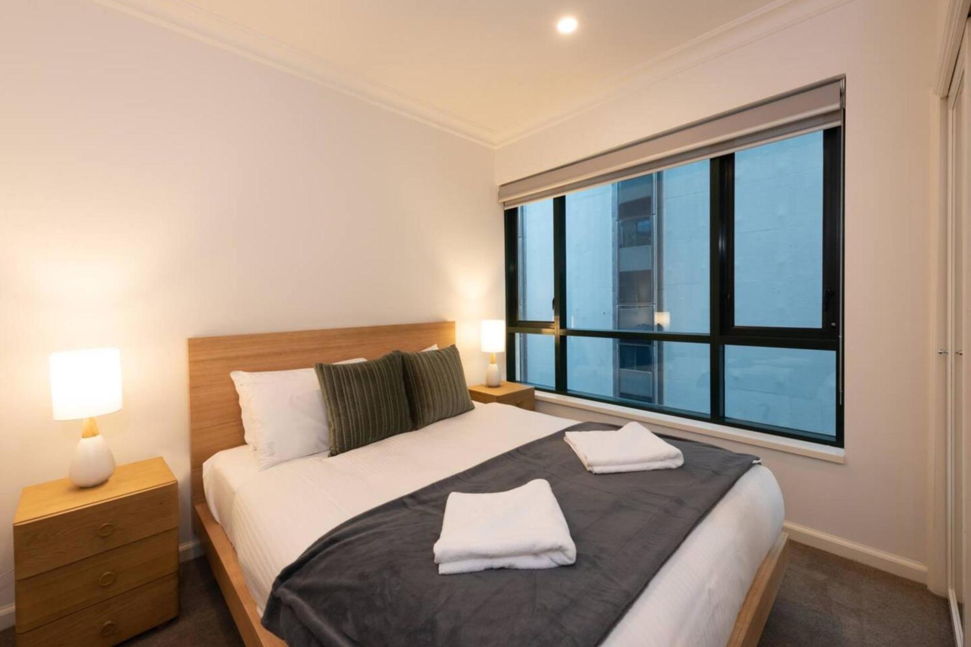 Spacious 3-Bed Unit In Melbourne Cbd W Pool & Gym Eksteriør bilde